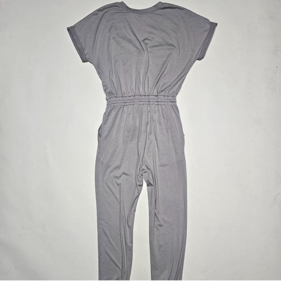 Grey jumpsuit, size M - Picture 2 of 7